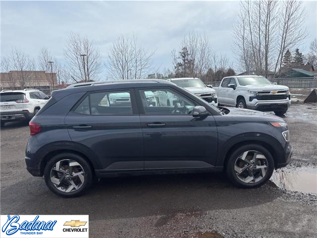 2023 Hyundai Venue Ultimate w/Denim Interior (IVT) (Stk: T353A) in Thunder Bay - Image 6 of 20