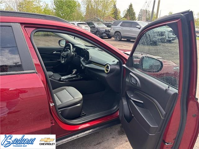 2025 Chevrolet Trax LT (Stk: 9299) in Thunder Bay - Image 8 of 18