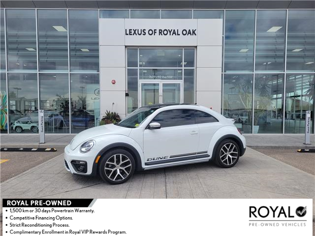 2017 Volkswagen Beetle 1.8 TSI Dune (Stk: L23153B) in Calgary - Image 1 of 22