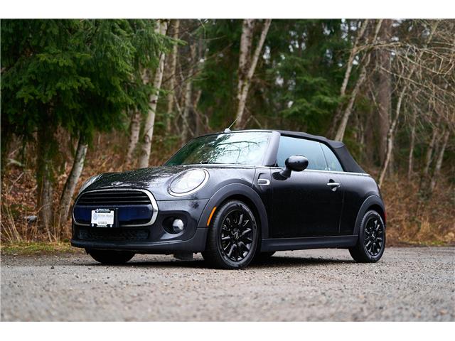 2017 MINI Convertible Cooper (Stk: VW1439) in Vancouver - Image 1 of 18