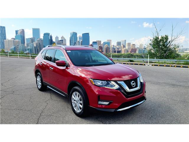 2017 Nissan Rogue SV (Stk: NT3440) in Calgary - Image 1 of 13