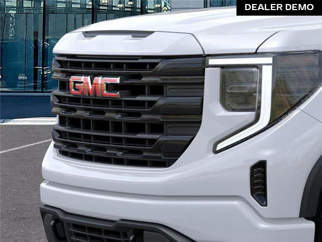 2025 GMC Sierra 1500 Elevation (Stk: 250308) in London - Image 13 of 24 2025 GMC Sierra 1500 Elevation (Stk: 250308) in London - Image 13 of 24