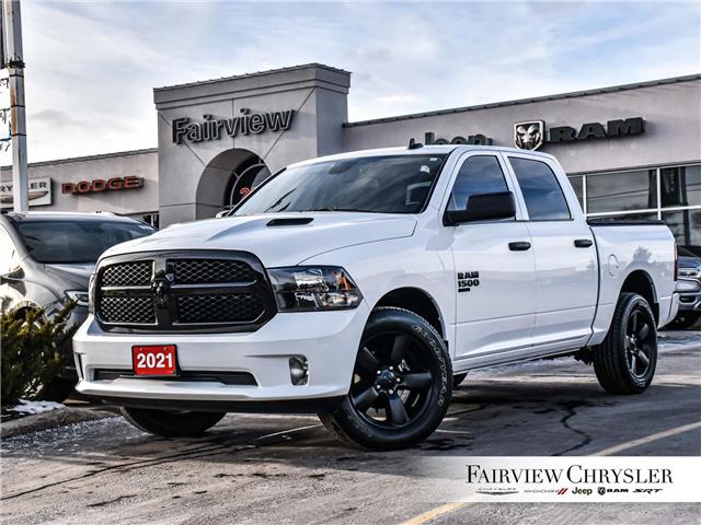 2021 RAM 1500 Classic Tradesman (Stk: U19350) in Burlington - Image 1 of 30