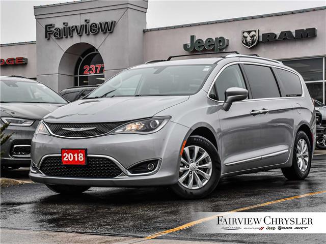 2018 Chrysler Pacifica Touring-L Plus (Stk: U19438) in Burlington - Image 1 of 34