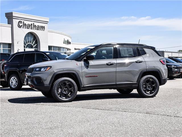 2023 Jeep Compass Trailhawk (Stk: N05810) in Chatham - Image 1 of 27