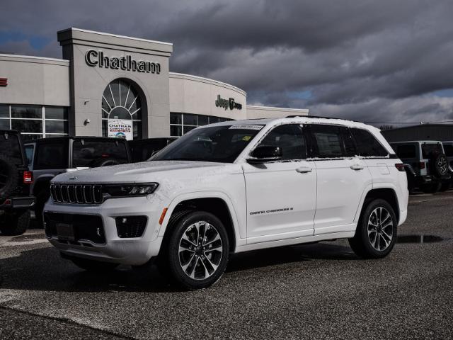 2024 Jeep Grand Cherokee Overland (Stk: RC141469) in Chatham - Image 1 of 32