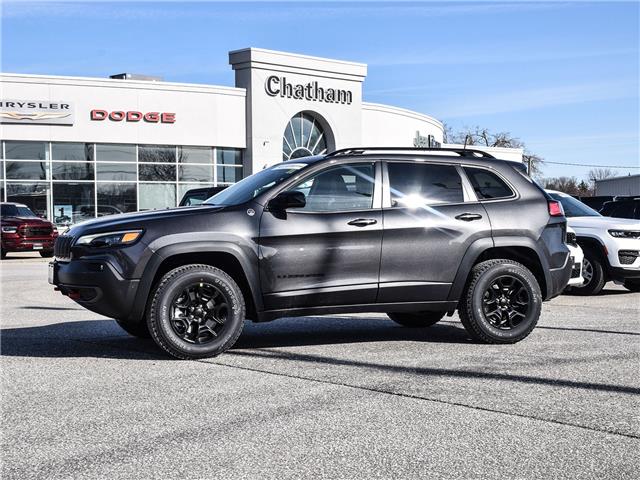 2023 Jeep Cherokee Trailhawk (Stk: N05749) in Chatham - Image 1 of 28