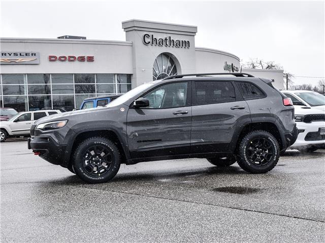 2023 Jeep Cherokee Trailhawk (Stk: N05760) in Chatham - Image 1 of 28