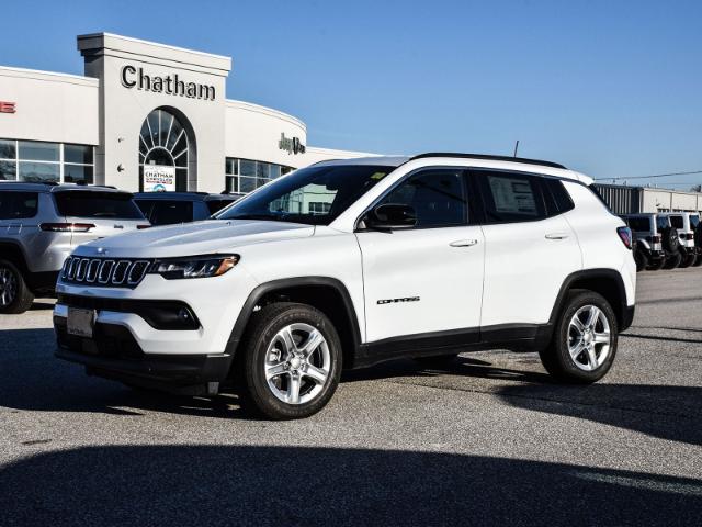 2024 Jeep Compass North (Stk: N06074) in Chatham - Image 1 of 30