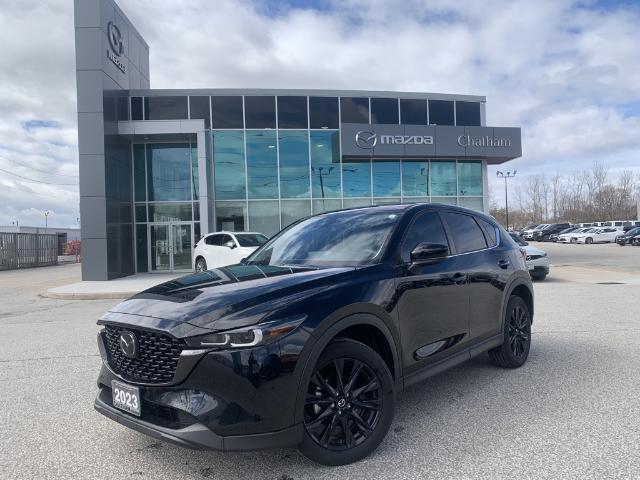2023 Mazda CX-5 Kuro Edition (Stk: NM3883A) in Chatham - Image 1 of 24