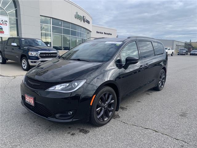 2019 Chrysler Pacifica Limited (Stk: U05084) in Chatham - Image 1 of 26
