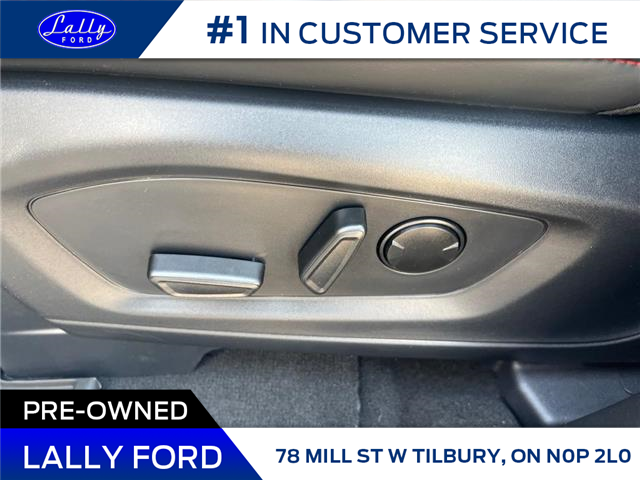 2025 Ford Explorer ST-Line (Stk: LFEX00968) in Tilbury - Image 8 of 15