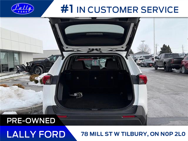 2019 Toyota RAV4 XLE (Stk: LFFF01200B) in Tilbury - Image 5 of 15