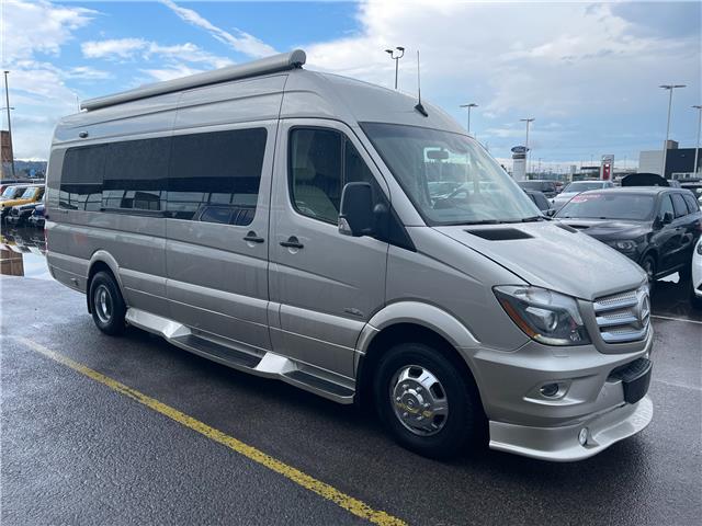 2020 Mercedes-Benz Sprinter 3500 Chassis V6 (Stk: 12345) in Québec - Image 1 of 22