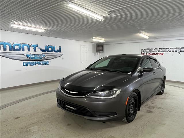 2015 Chrysler 200 LX (Stk: 22223b) in Mont-Joli - Image 1 of 12