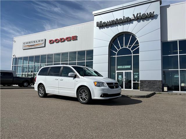 2014 Dodge Grand Caravan SE/SXT (Stk: AP124A) in Olds - Image 1 of 26