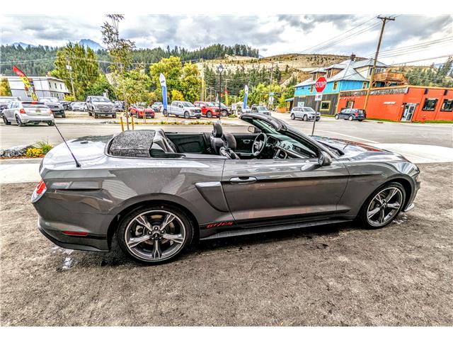 2022 Ford Mustang GT Premium (Stk: 9404) in Golden - Image 1 of 26