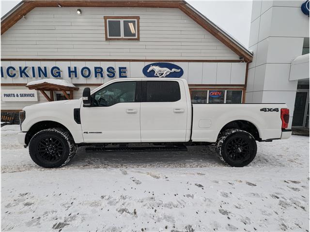 2020 Ford F-350 Lariat (Stk: 10215) in Golden - Image 1 of 13