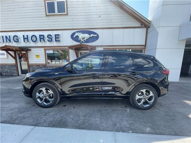 2023 Ford Escape ST-Line (Stk: 10415) in Golden - Image 1 of 21