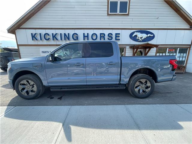 2023 Ford F-150 Lightning Lariat (Stk: 10445) in Golden - Image 1 of 28