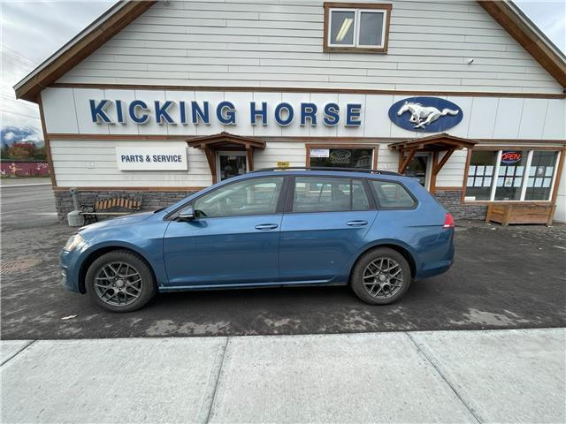 2017 Volkswagen Golf SportWagen  (Stk: 10783) in Golden - Image 1 of 24