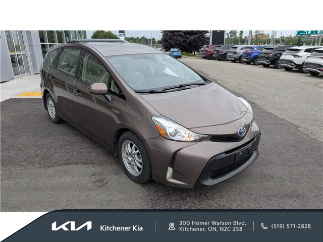 2016 Toyota Prius v Base (Stk: D25493A) in Kitchener - Image 1 of 11