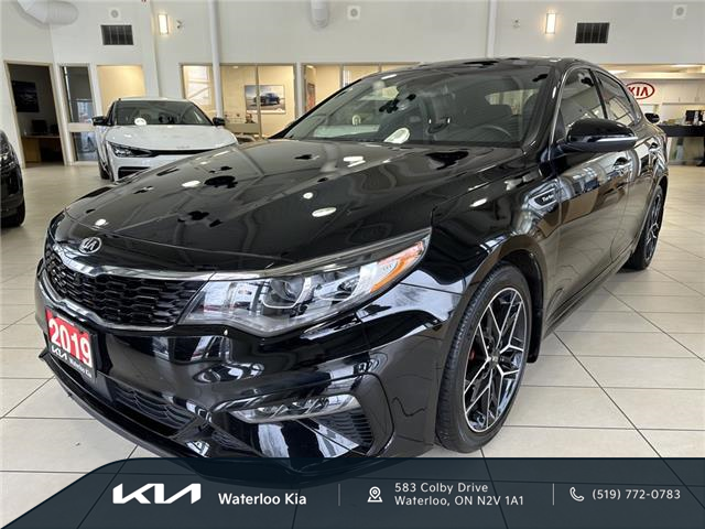 2019 Kia Optima SXL Turbo (Stk: 23142A) in Waterloo - Image 1 of 24