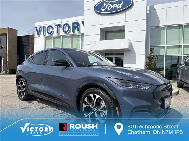 2021 Ford Mustang Mach-E Premium (Stk: V21627A) in Chatham - Image 1 of 27