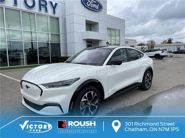 2023 Ford Mustang Mach-E Premium (Stk: VME21748) in Chatham - Image 1 of 15