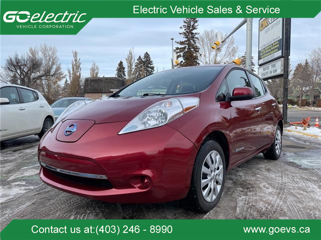 2015 Nissan LEAF S (Stk: 15NLRED9687) in Calgary - Image 1 of 13