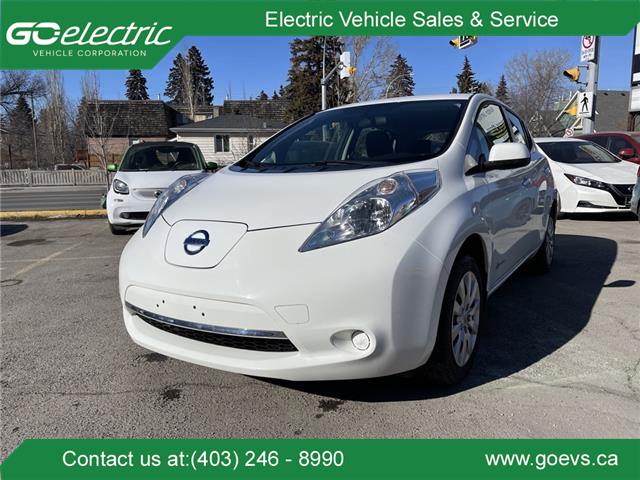 2015 Nissan LEAF S (Stk: 15NLWHI3019) in Calgary - Image 1 of 14