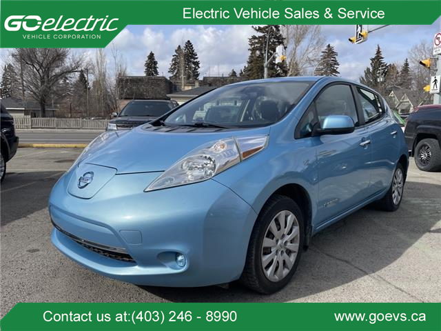 2015 Nissan LEAF S (Stk: 15NLBLU1113) in Calgary - Image 1 of 12