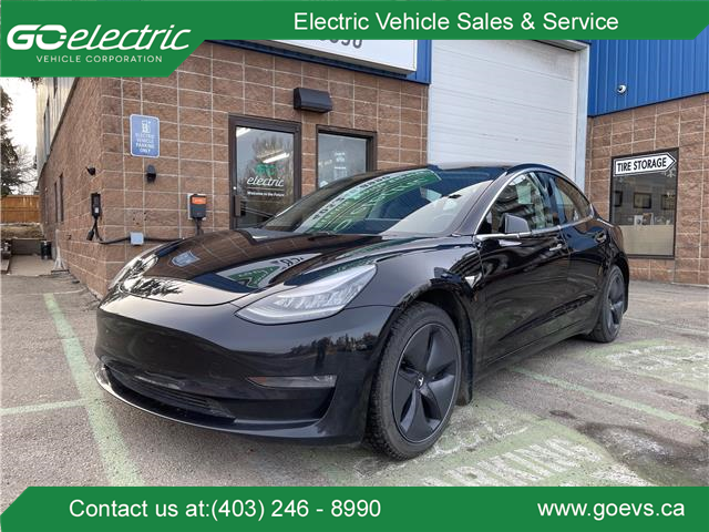 2018 Tesla Model 3 Long Range AWD (Stk: R-18TEMBLA0714) in Calgary - Image 1 of 17