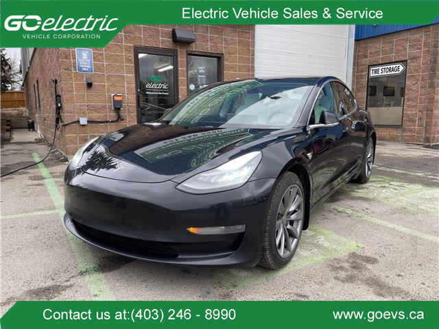 2019 Tesla Model 3 Long Range (Stk: R-19TEMBLA7124) in Calgary - Image 1 of 15