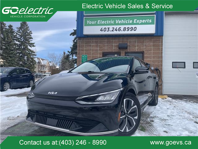 2023 Kia EV6 Long Range (Stk: R-23KIEBLA0201) in Calgary - Image 1 of 18