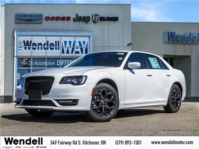2022 Chrysler 300 Touring L (Stk: 43465) in Kitchener - Image 1 of 19