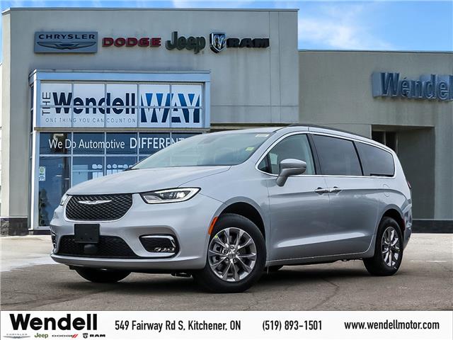 2022 Chrysler Pacifica Touring L (Stk: 43660) in Kitchener - Image 1 of 17