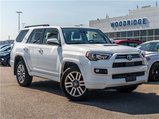 2022 Toyota 4Runner Base (Stk: 18549) in Calgary - Image 1 of 23