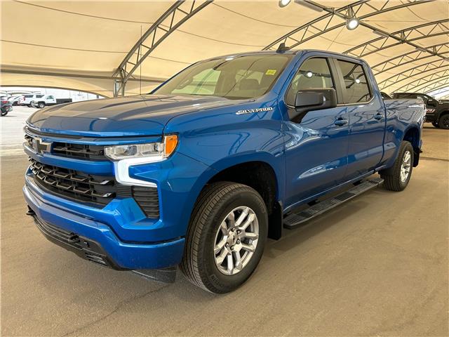 2023 Chevrolet Silverado 1500 RST (Stk: 207079) in AIRDRIE - Image 1 of 31