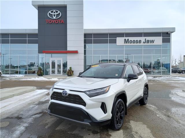 2022 Toyota RAV4 Hybrid XSE (Stk: 2392161) in Moose Jaw - Image 1 of 32