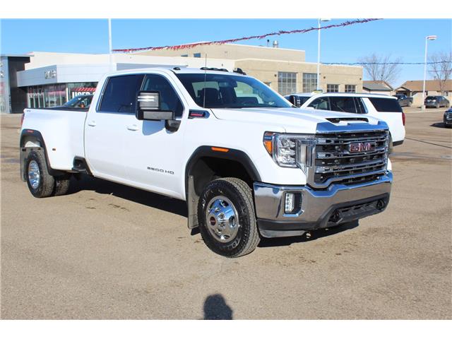2023 GMC Sierra 3500HD SLE (Stk: 200565) in Medicine Hat - Image 1 of 20