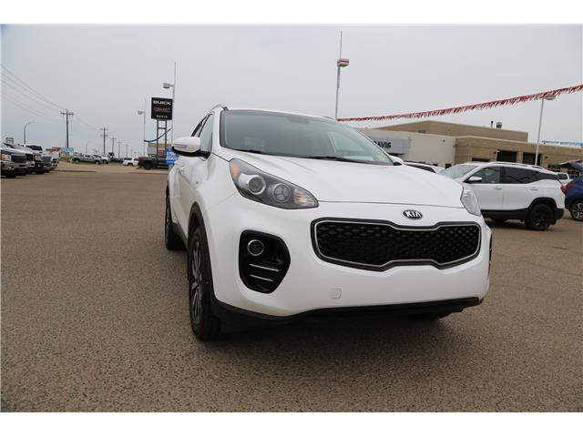 2017 Kia Sportage EX (Stk: 204932) in Medicine Hat - Image 1 of 17