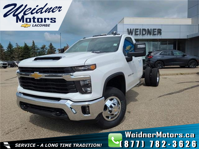 2024 Chevrolet Silverado 3500HD Chassis LT (Stk: 24N019) in Lacombe - Image 1 of 22