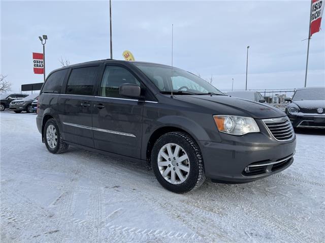 2016 Chrysler Town & Country Touring-L (Stk: PP1848) in Saskatoon - Image 1 of 12