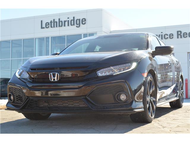 2018 Honda Civic Sport Touring (Stk: UT2272B) in Lethbridge - Image 1 of 32