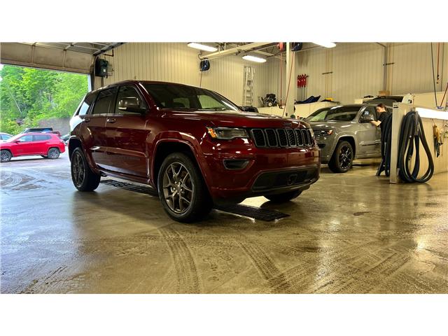 2021 Jeep Grand Cherokee Limited (Stk: D210628) in Québec - Image 1 of 72