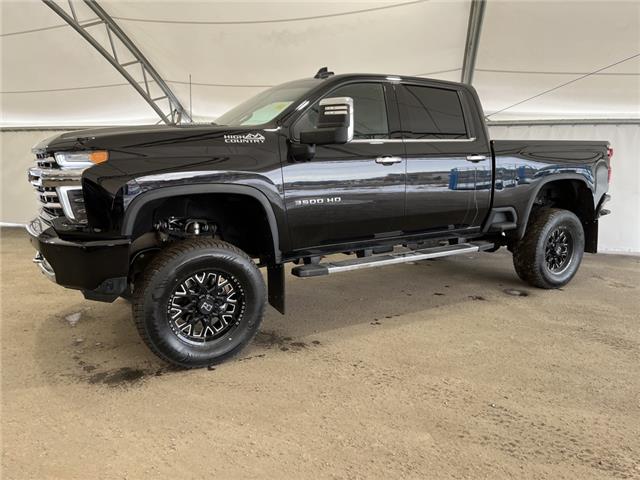 2022 Chevrolet Silverado 3500HD High Country (Stk: 195158) in AIRDRIE - Image 1 of 25