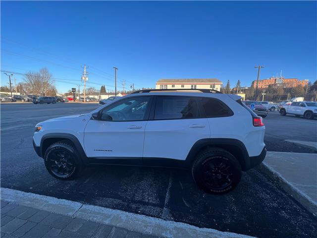 2022 Jeep Cherokee Trailhawk (Stk: 8279) in Maniwaki - Image 1 of 11