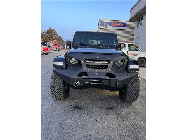 2022 Jeep Gladiator Sport S (Stk: 8234) in Maniwaki - Image 1 of 11