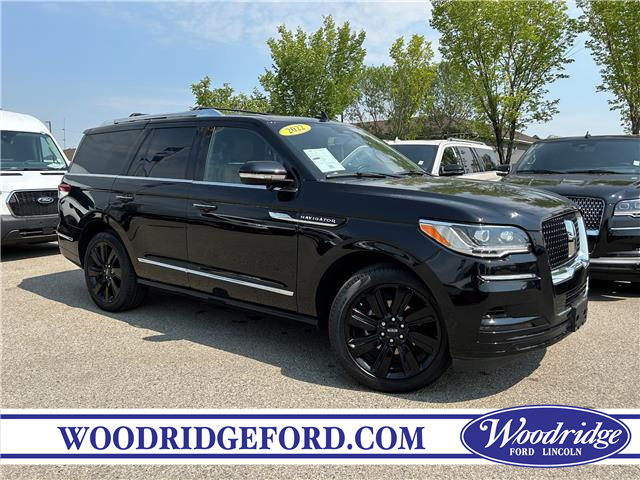 2022 Lincoln Navigator Reserve (Stk: 18527) in Calgary - Image 1 of 24